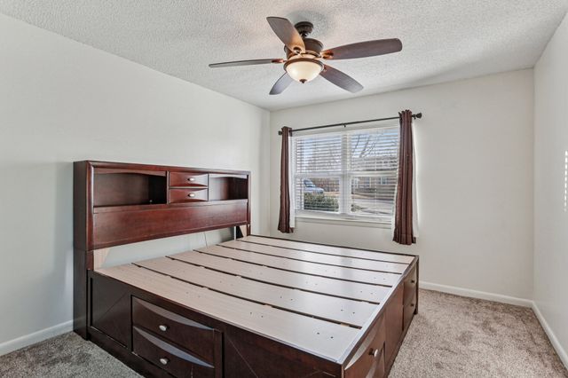 4614 Woodside Dr, Old Hickory, TN 37138