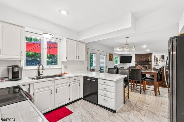 954 Iron Bridge Rd, Bethlehem Twp., NJ 08802