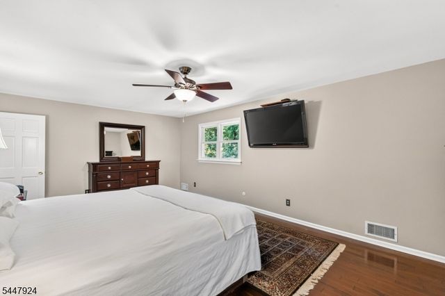 954 Iron Bridge Rd, Bethlehem Twp., NJ 08802