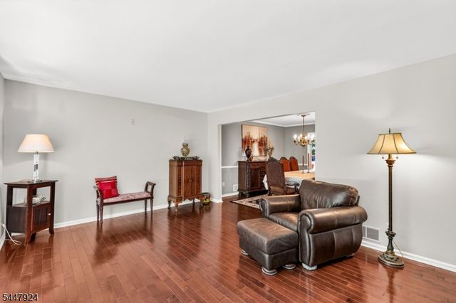 954 Iron Bridge Rd, Bethlehem Twp., NJ 08802