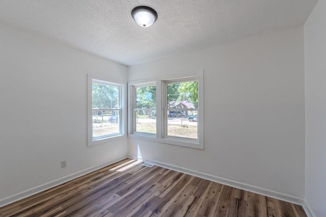 144 Colorado, Wichita, KS 67209