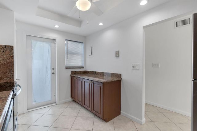 750 N Ocean Boulevard 1904, Pompano Beach, FL 33062