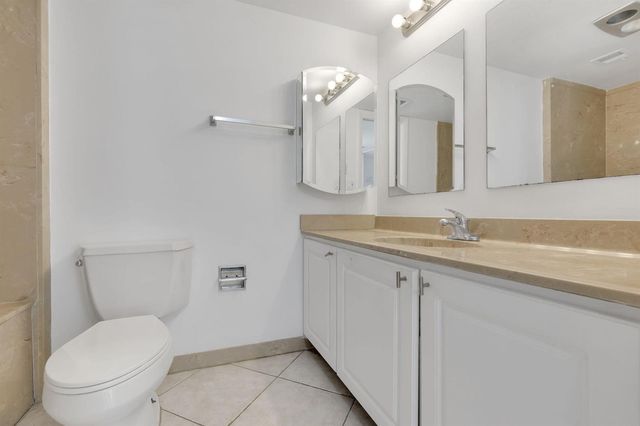 750 N Ocean Boulevard 1904, Pompano Beach, FL 33062