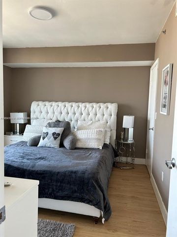 50 Biscayne Blvd 4607, Miami, FL 33132