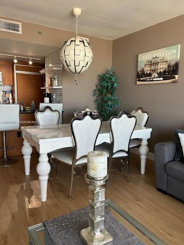 50 Biscayne Blvd 4607, Miami, FL 33132