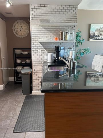 50 Biscayne Blvd 4607, Miami, FL 33132