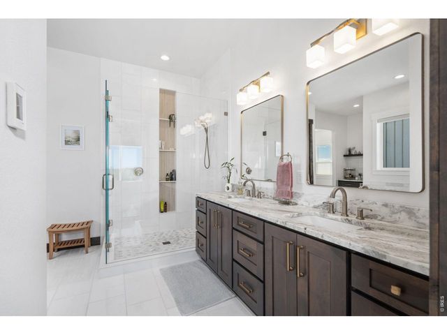 2922 Lake Verna Dr, Loveland, CO 80538