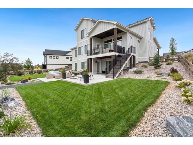 2922 Lake Verna Dr, Loveland, CO 80538