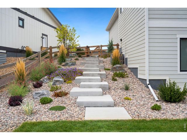 2922 Lake Verna Dr, Loveland, CO 80538