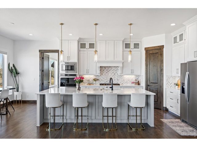 2922 Lake Verna Dr, Loveland, CO 80538