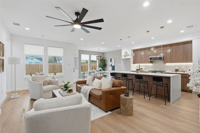 1827 Paducah Avenue, Dallas, TX 75216