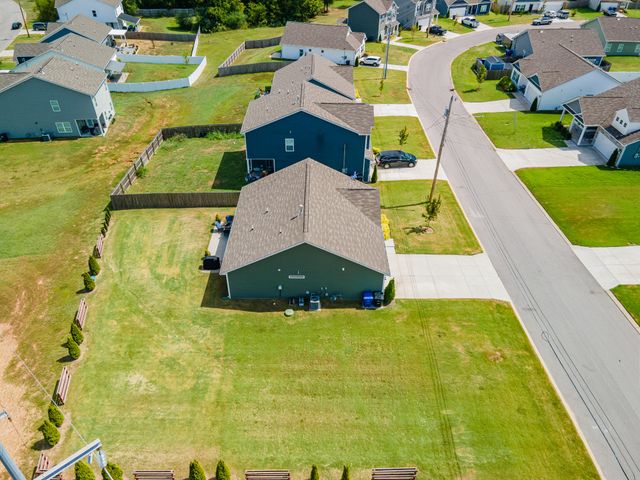 2205 Zeva Cir, Columbia, TN 38401