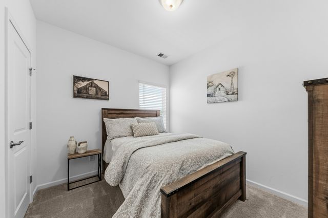 2205 Zeva Cir, Columbia, TN 38401