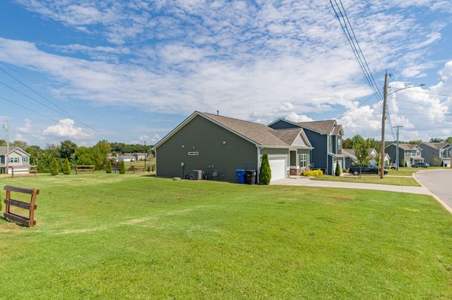 2205 Zeva Cir, Columbia, TN 38401