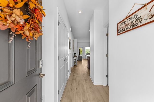 2205 Zeva Cir, Columbia, TN 38401