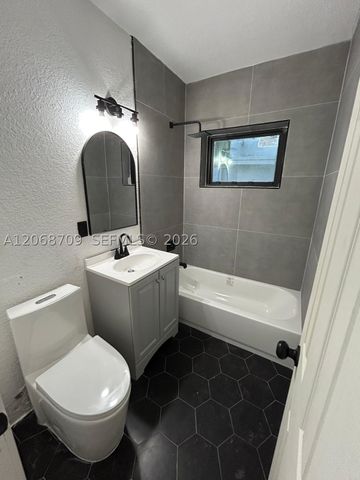 790 NW 56th St, Miami, FL 33127
