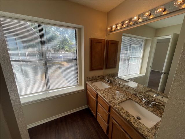 2310 Windridge Lane, Rowlett, TX 75088