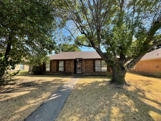 2310 Windridge Lane, Rowlett, TX 75088