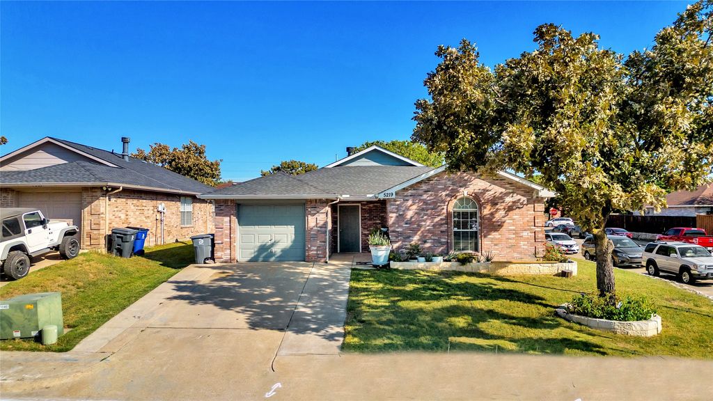 5219 Tato Drive, Dallas, TX 75211