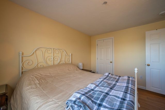 1017 Middlesex St 5, Lowell, MA 01851