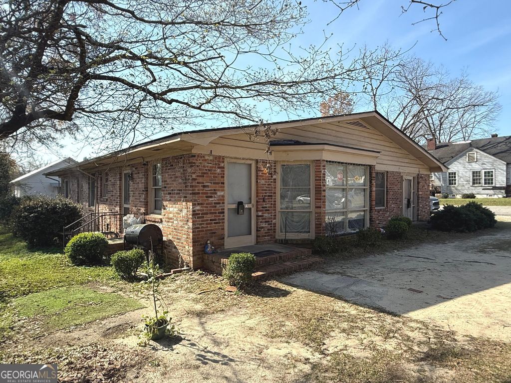 315 West Church Street, Swainsboro, GA 30401