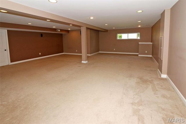607 Garden Leaf Court, Ballwin, MO 63011