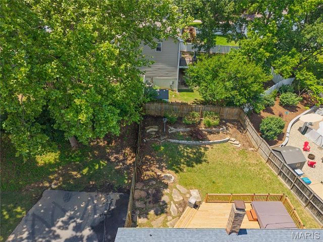 607 Garden Leaf Court, Ballwin, MO 63011