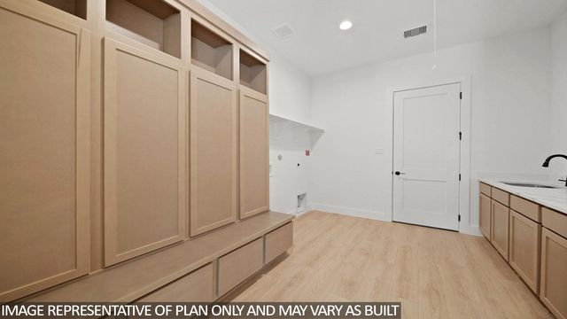 240 Gonsoulin Lane, Pinehurst, TX 77362