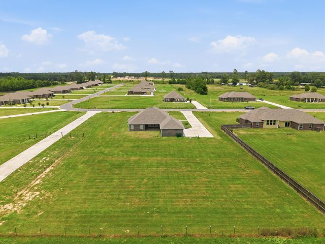 206 Liberty Dr, Leesville, LA 71446