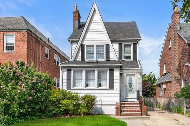 6148 220th Street, Oakland Gardens, NY 11364