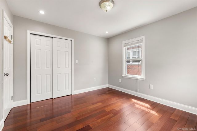 6148 220th Street, Oakland Gardens, NY 11364