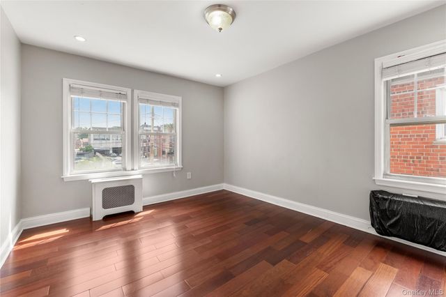 6148 220th Street, Oakland Gardens, NY 11364