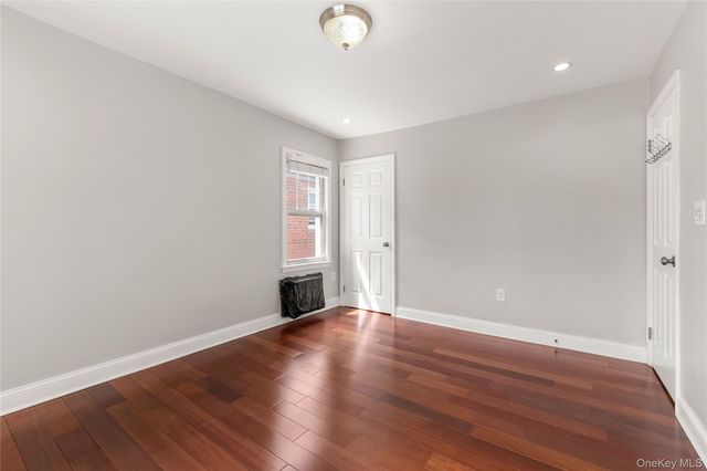 6148 220th Street, Oakland Gardens, NY 11364