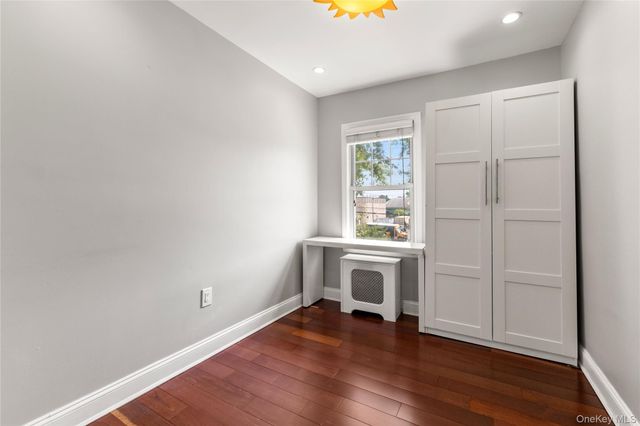 6148 220th Street, Oakland Gardens, NY 11364