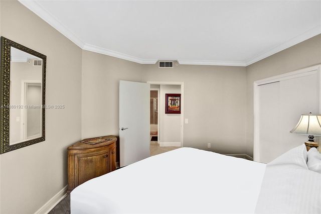 21050 Point Pl 1403, Aventura, FL 33180