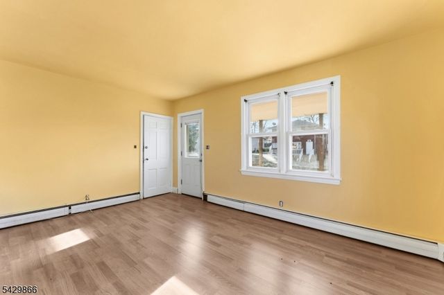 299 Howard St, New Brunswick City, NJ 08901