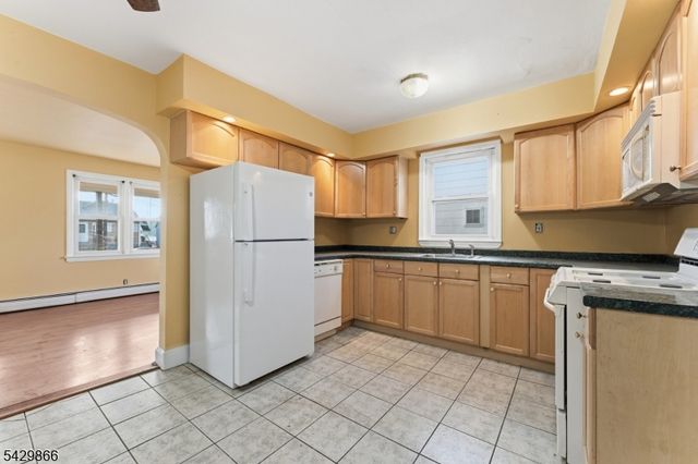 299 Howard St, New Brunswick City, NJ 08901