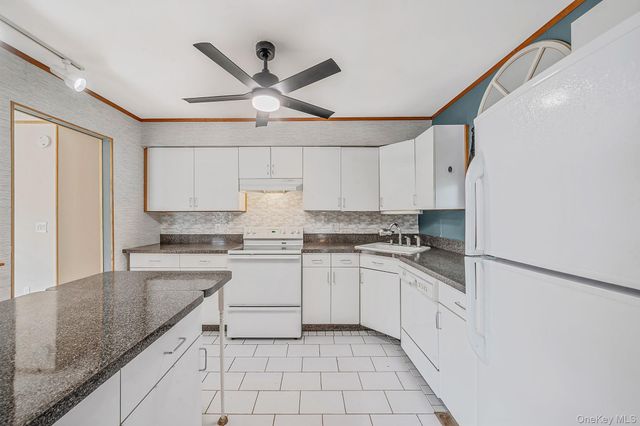2794 Ocean Avenue, Ronkonkoma, NY 11779