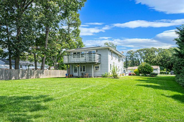 2794 Ocean Avenue, Ronkonkoma, NY 11779