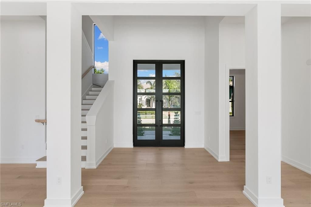 1285 Orange CT, MARCO ISLAND, FL 34145 — photo 2