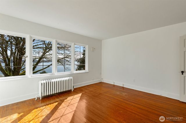 520 36th Avenue E, Seattle, WA 98112