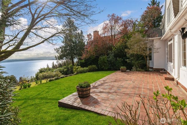 520 36th Avenue E, Seattle, WA 98112