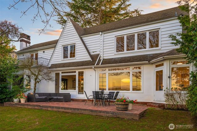 520 36th Avenue E, Seattle, WA 98112