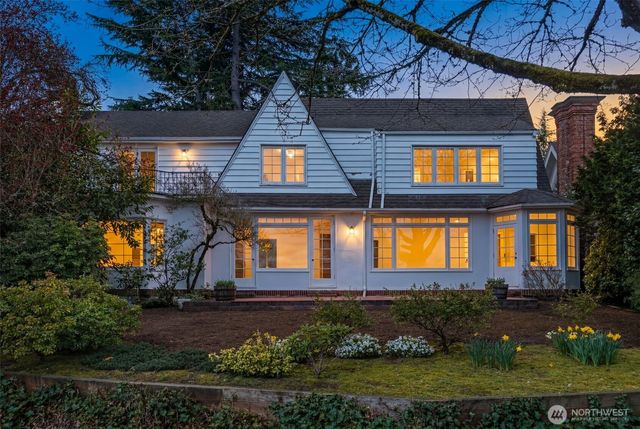 520 36th Avenue E, Seattle, WA 98112