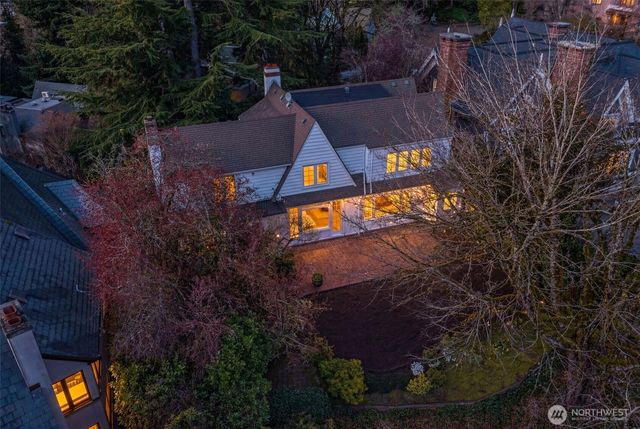 520 36th Avenue E, Seattle, WA 98112