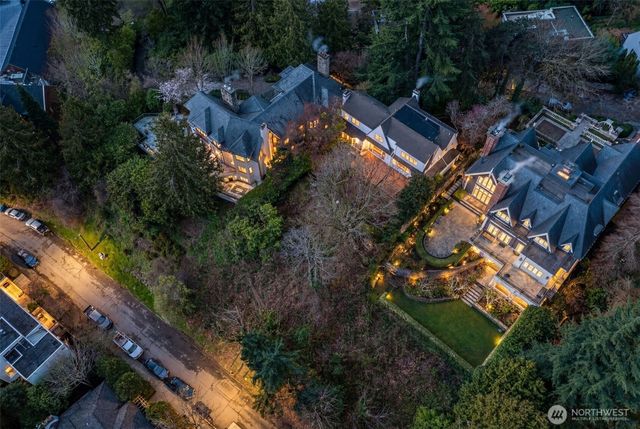 520 36th Avenue E, Seattle, WA 98112