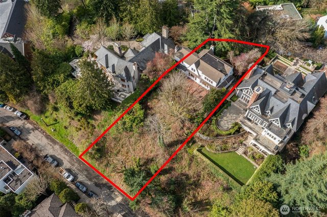 520 36th Avenue E, Seattle, WA 98112