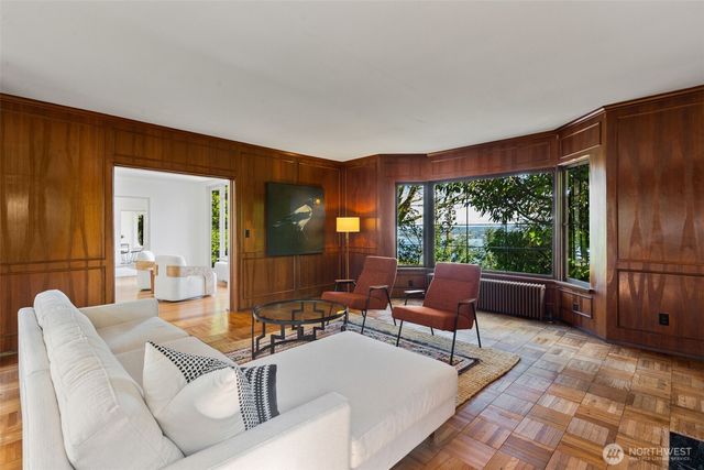 520 36th Avenue E, Seattle, WA 98112