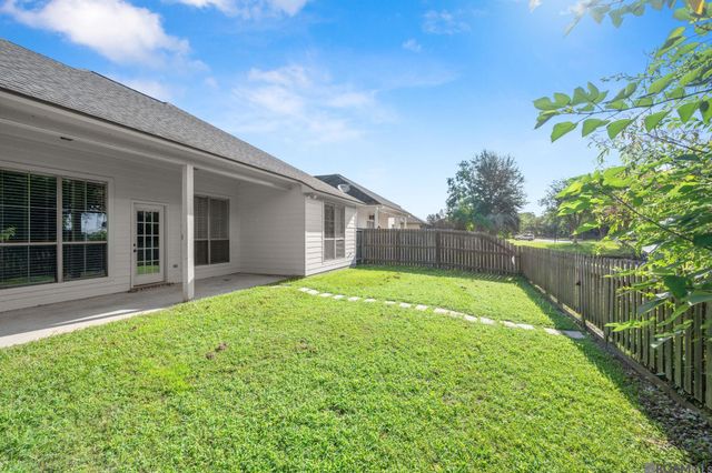 3121 Nicholson Lake Dr, Baton Rouge, LA 70810