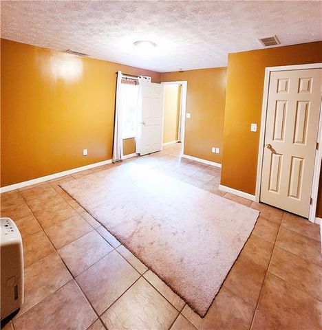 4353 Flat Stone Lane, Snellville, GA 30039